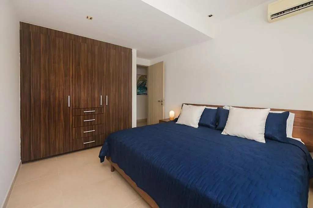 *New* Ocean & Lagoon View Apartment Next To Plaza Las Americas! Cancun 0*,