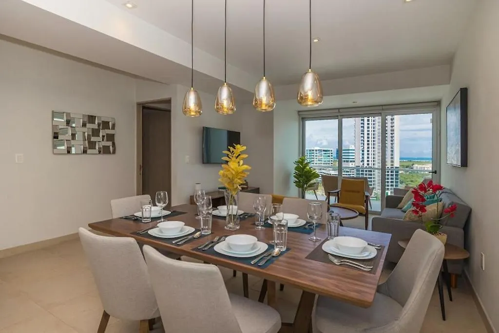 *New* Ocean & Lagoon View Apartment Next To Plaza Las Americas! Cancun 0*,